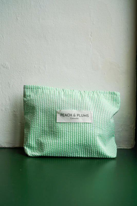 Peach & Plums Washbag - Green